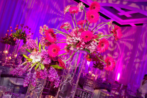 Hot-Pink-Centerpiece-Flower-Ideas