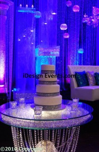 Crystal-Cake-Stand-Rentals-Decor-Cake-Table-iDeas