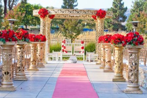 Gold-Mandap-Hindu-Wedding-Decor-Ideas-Rentals