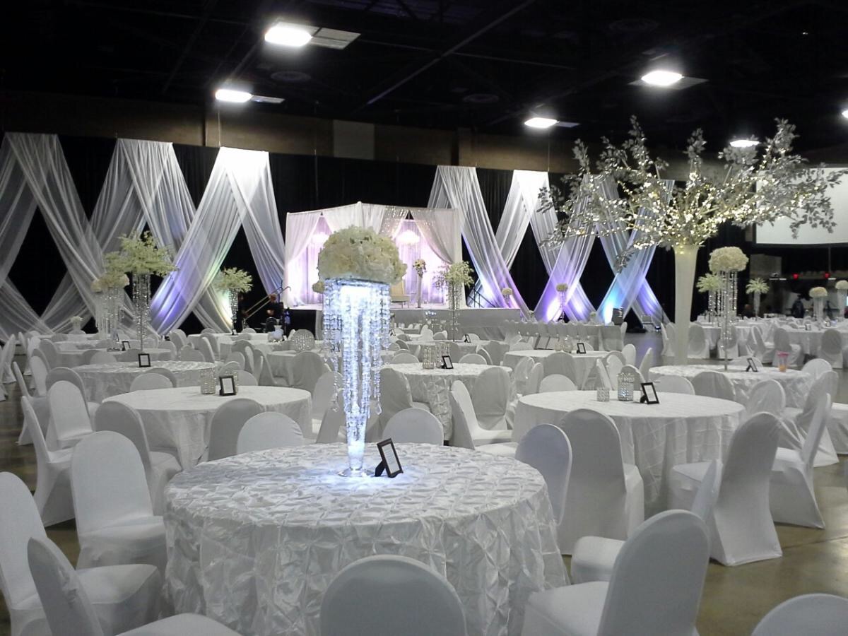 Vaselia Convention Center Reception Decor Ideas